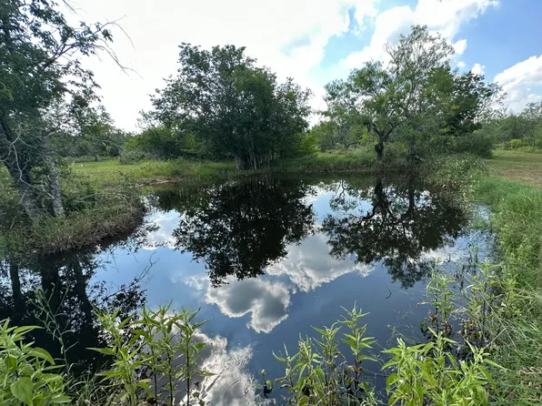 2741 STATE HIGHWAY 123 N, Stockdale, TX 78160