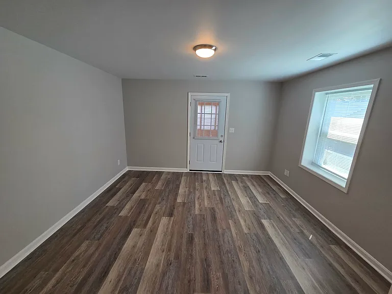 923 Rose Hill Ave #1 — Photo 9