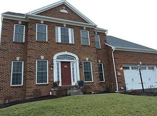 4254 Duckhorn Dr, Coraopolis, PA 15108