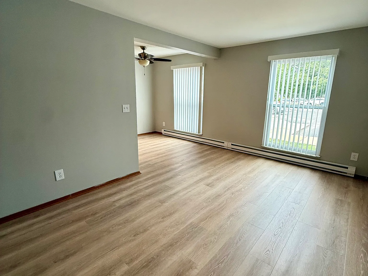 1 bed, 900 sqft, $1,100 — Photo 4