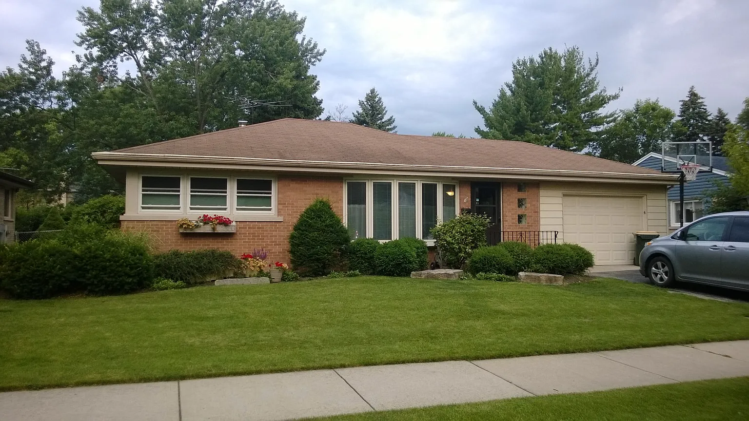 132 S Patton Ave photo 1