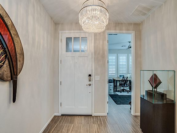 Entry3rd room