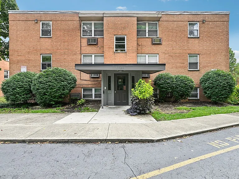 LongView Apartments — Photo 6