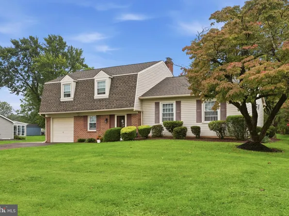 83 School House Rd, Churchville, PA 18966