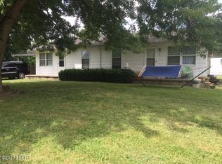 55 Church Camp Rd, Makanda, IL 62958