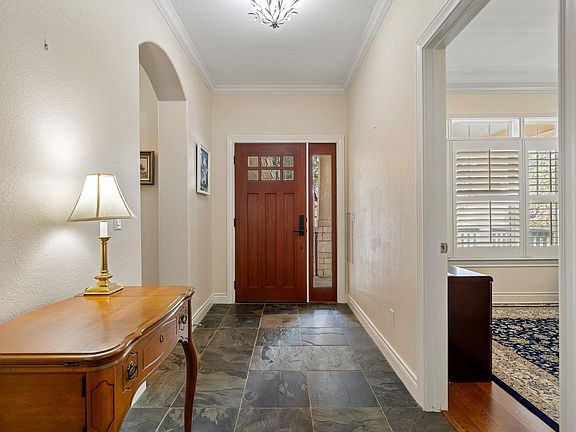 4th image of 5201 Big Spring St