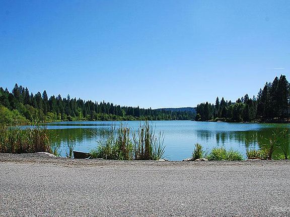 sm Reflection Lake