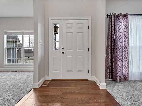 4th image of 17650 Trailmark Ct