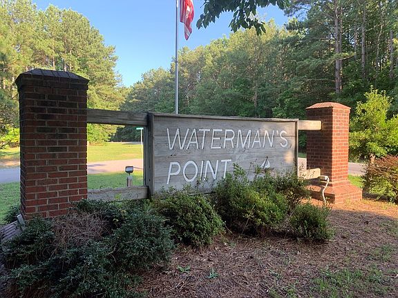 3rd image of 176 Watermans Dr