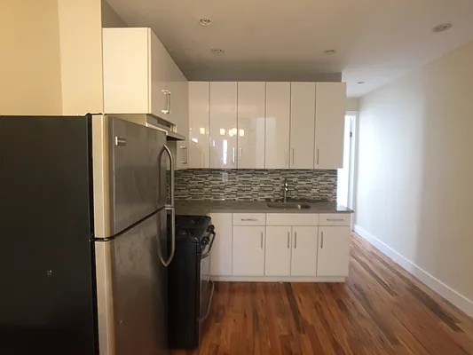 Rented by Evergreen Apartments BK | media 70