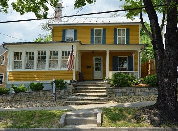 2nd image of 119 N Church St