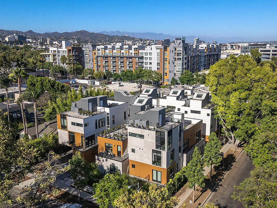 1016 N Martel Ave #Townhouse 101