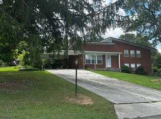 2696 Lakemoore Dr, Morristown, TN 37814