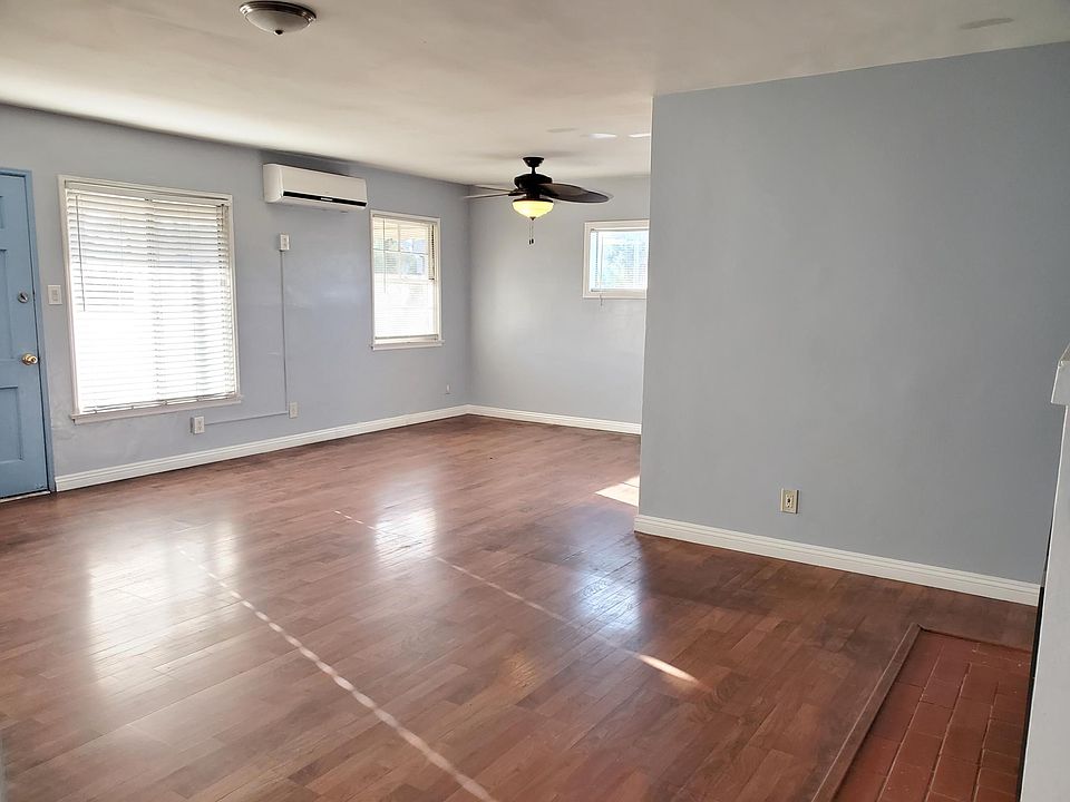 1st image of 1690 N San Antonio Ave