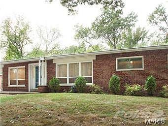 1st image of 569 Beaucaire Dr