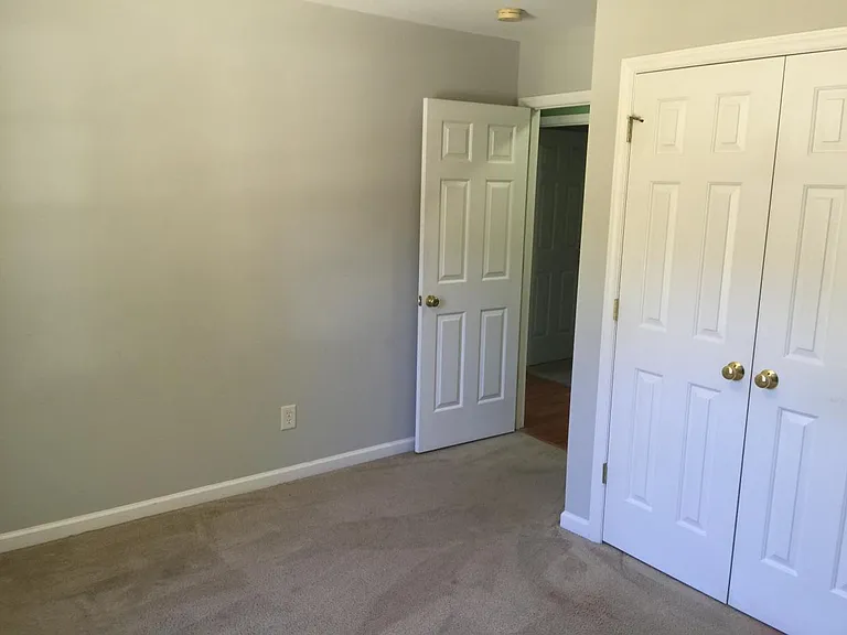 111 E Rockway St — Photo 11