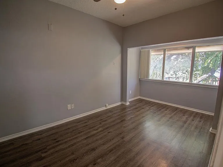 2606 Rio Grande St #305 — Photo 7