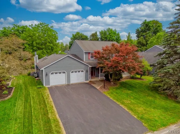 4235 Montezuma Crse, Liverpool, NY 13090