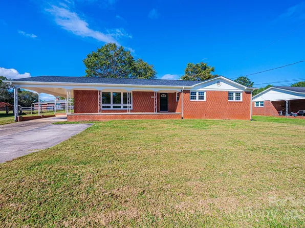 808 Church St NW, Valdese, NC 28690