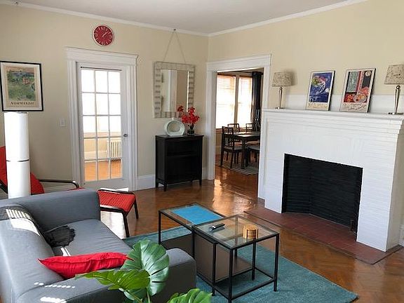 3rd image of 146 Elton St Floor 2