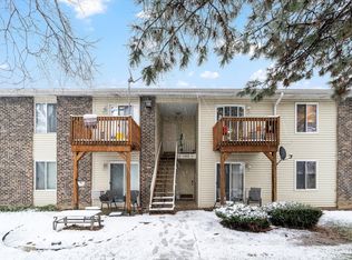 1900 Light Rd APT 204, Oswego, IL 60543