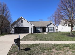 9112 Jasmine Dr, Tipp City, OH 45371