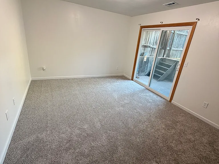 3210 S Handley St #201 — Photo 15