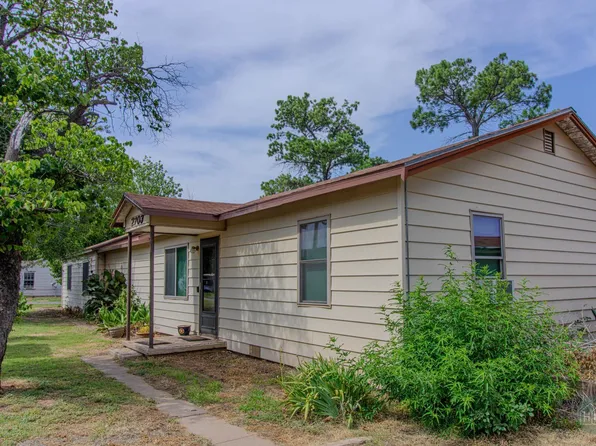2703 15th St, Vernon, TX 76384