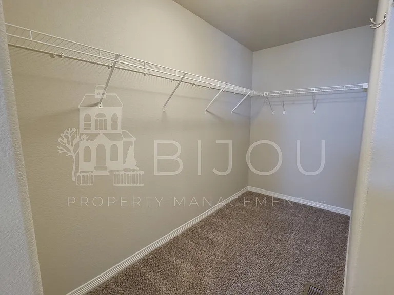 10881 Aliso Dr — Photo 18
