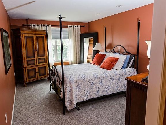 4th image of 45 Village Dr #45