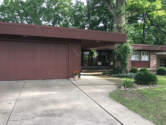 2nd image of 1808 E Shady Oak Dr