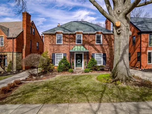 3885 Tyndall Rd, University Heights, OH 44118