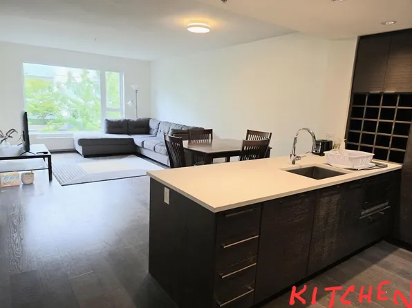 11063 Ravine Rd #609, Surrey, BC V3T 3X5