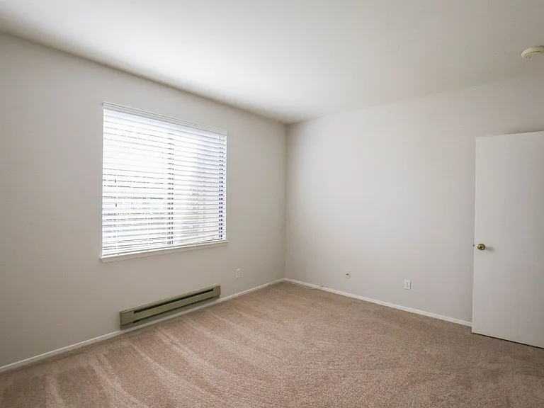 79 Schooner Ct — Photo 13