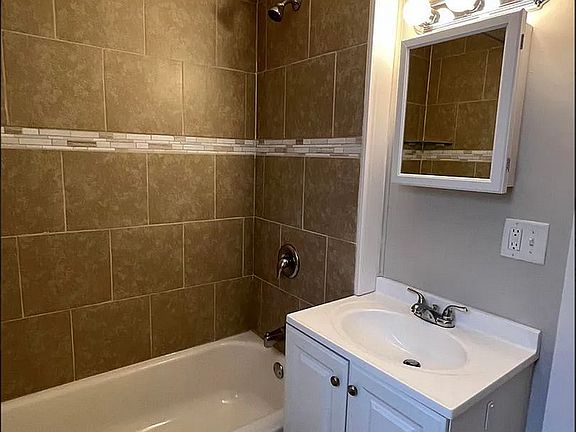 5th image of 3023 Kingston Ave