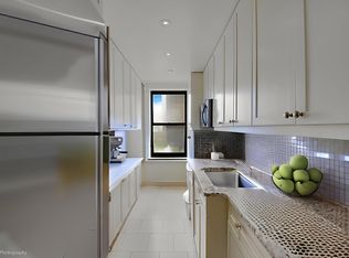 865 United Nations Plz APT 8E, New York, NY 10017