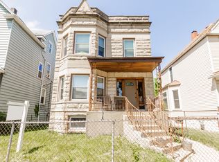 832 N Waller Ave, Chicago, IL 60651
