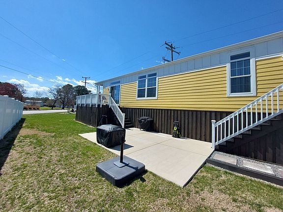 2nd image of 105 Rens Rd #74