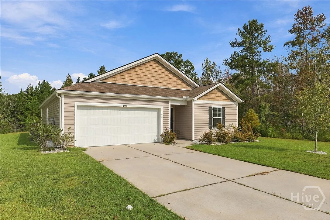 3 bed, 2.0 bath, 1469 sqft, $2,175 — Photo 2