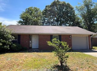 102 Bellflower Cir, Raeford, NC 28376