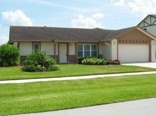 7670 Woodland Creek Ln, Lake Worth, FL 33467