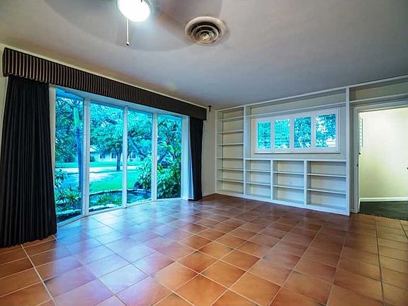 5th image of 14921 SW 87th Ave