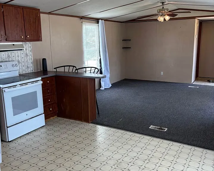 125 Isabelle Loop — Photo 4