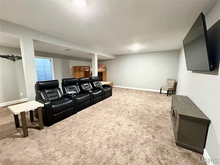 315 Star Ln — Photo 23