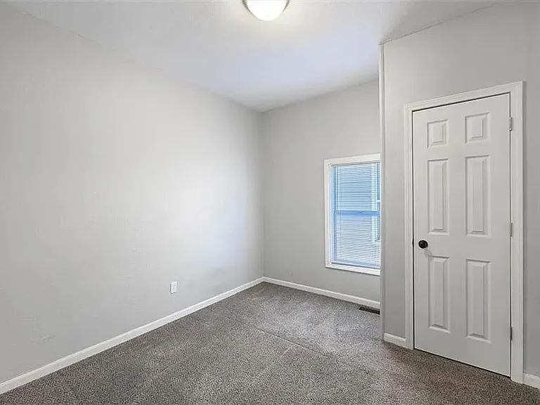 619 Kiowa St — Photo 10