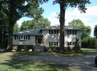 52 Hillview Rd, Lincoln Park, NJ 07035