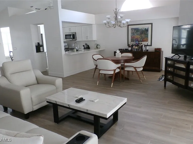 16252 Kelly Woods Dr — Photo 9