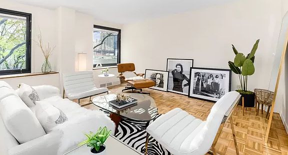 2nd image of 531 Main St APT 427