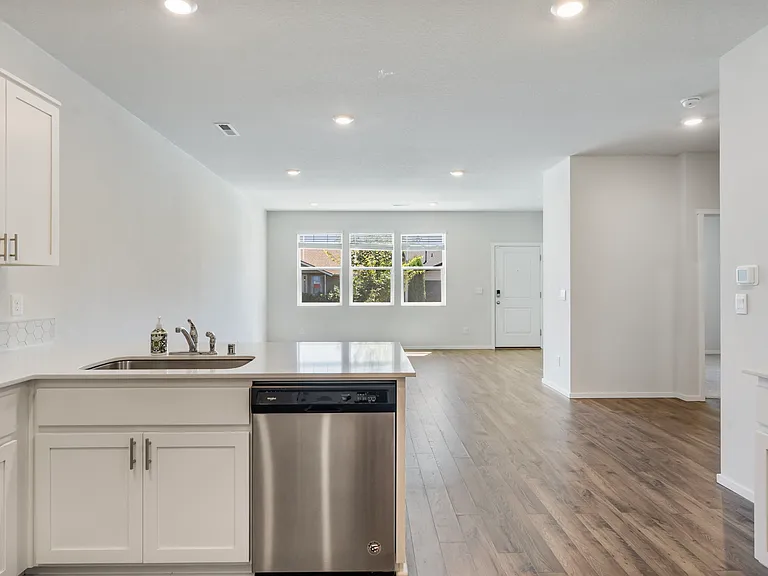 11604 NE 16th St — Photo 10
