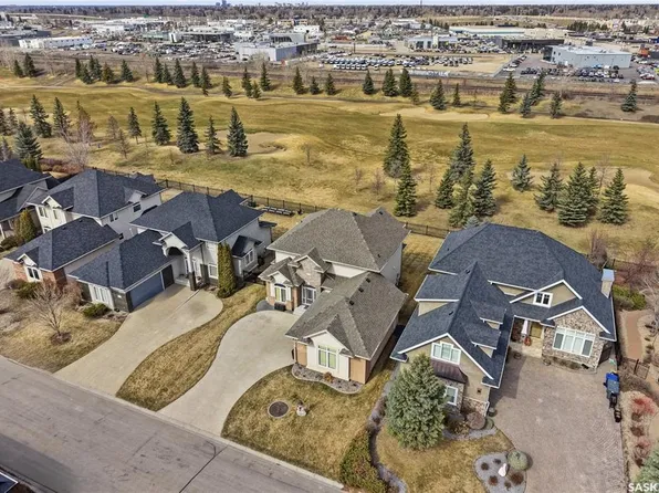 UNIT 32-501 Cartwright STREET, Saskatoon, SK S7T 1E1